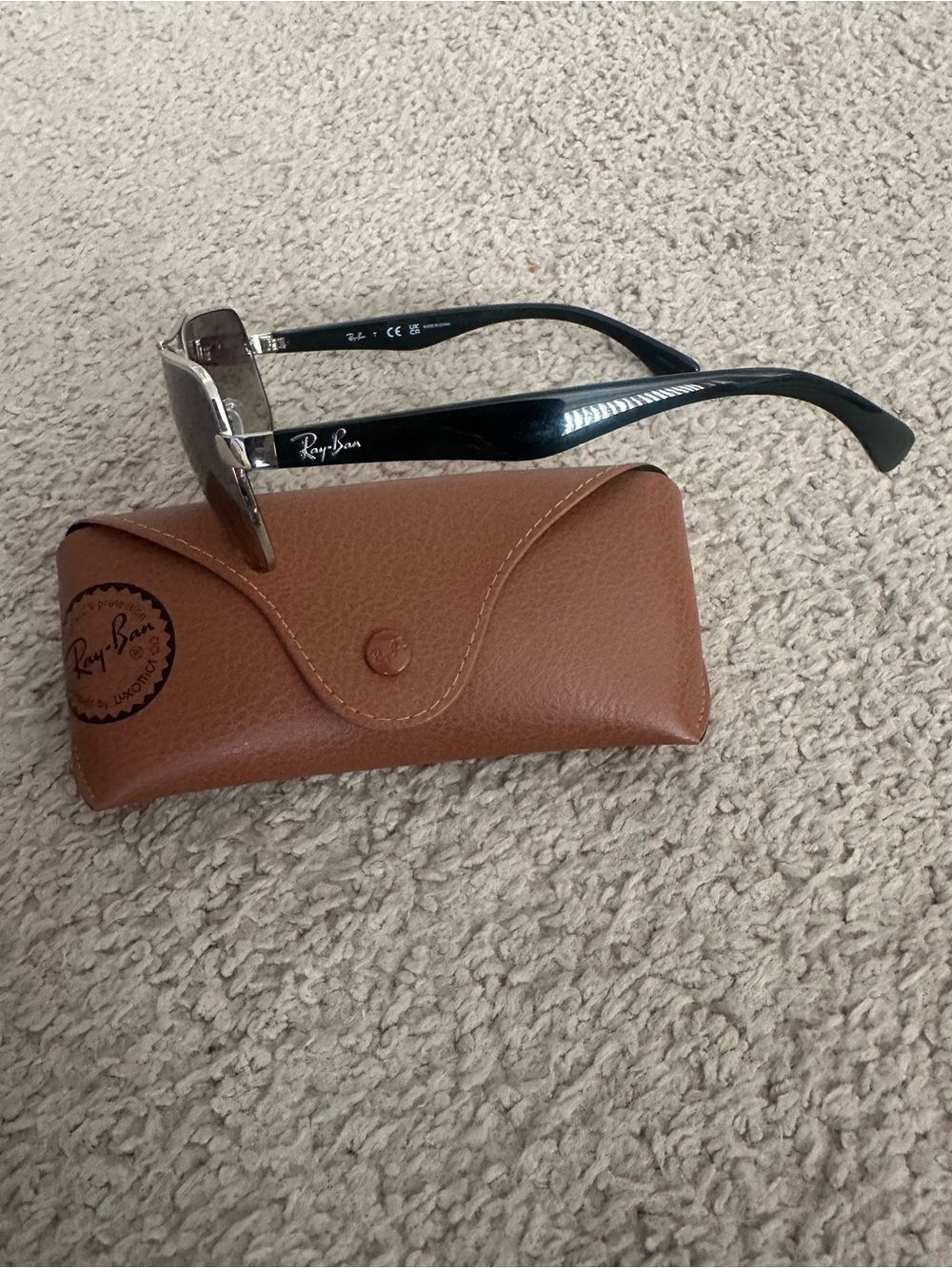 Ray-Ban Silver Aviator Sunglasses with Brown Case - Picture 4 of 7